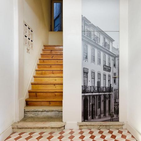 דירות ליסבון Alfama Sophisticate Flat With Balconies 2Bedrs 2Baths & Ac In 19Th Century Building Historic Center מראה חיצוני תמונה