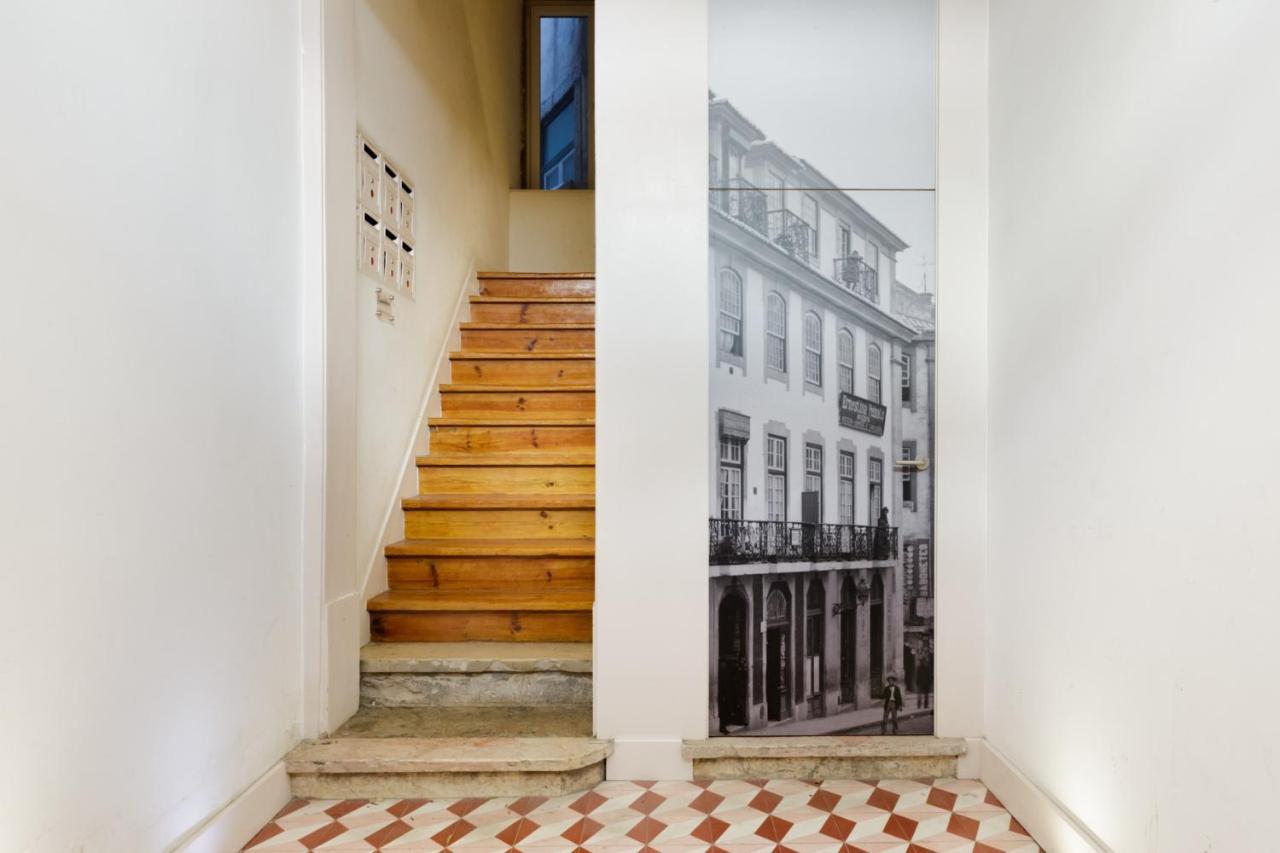 דירות ליסבון Alfama Sophisticate Flat With Balconies 2Bedrs 2Baths & Ac In 19Th Century Building Historic Center מראה חיצוני תמונה